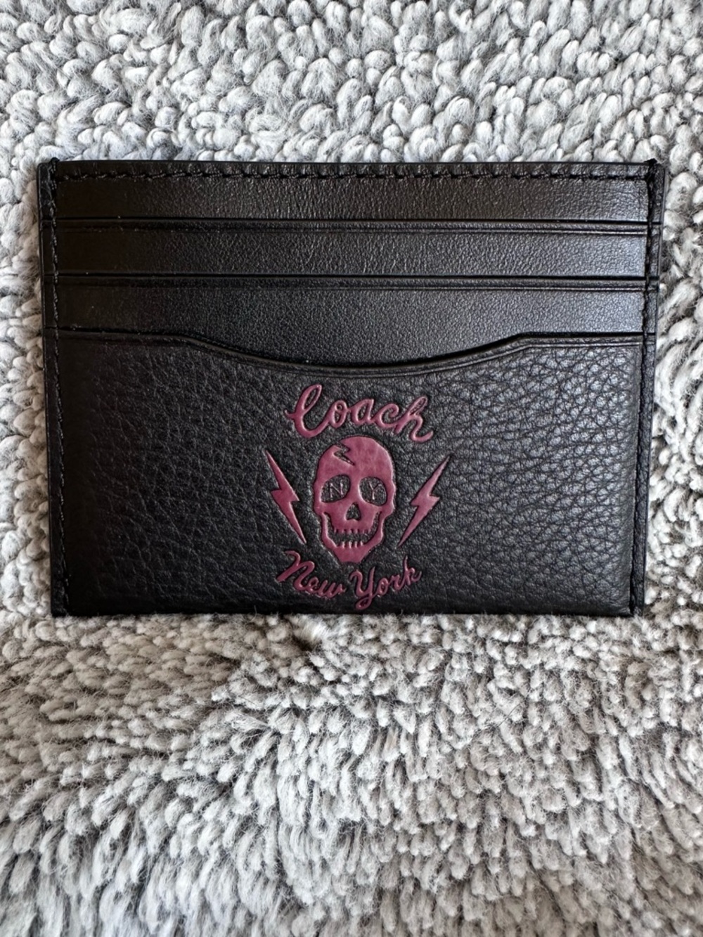 Coach Slim Card Case with Skull Motif F76962 NWT